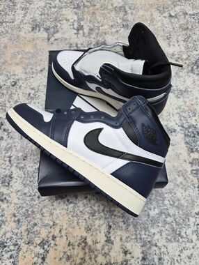 Air Jordan 1 Retro OG High (Navy White Black) Size 6Y